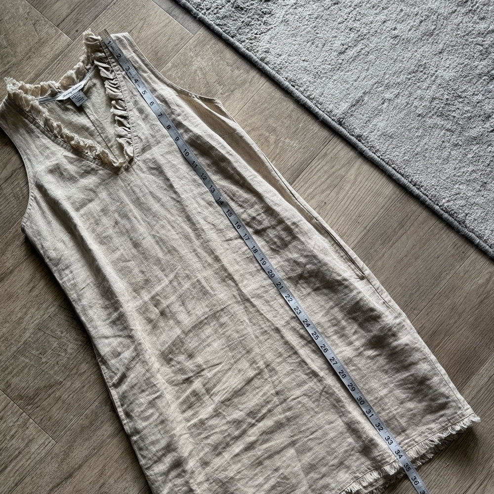 Tommy Bahama 2 Palms Ruffle Taupe Linen Shift Dress | XXS - Picture 7 of 9